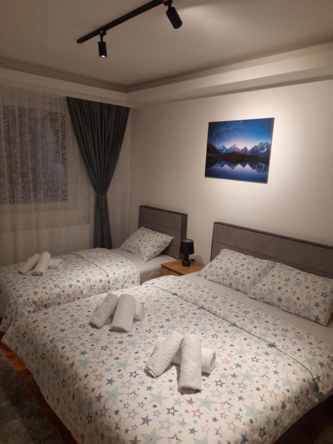 Holiday Apartaments 2 Ниш Екстер'єр фото