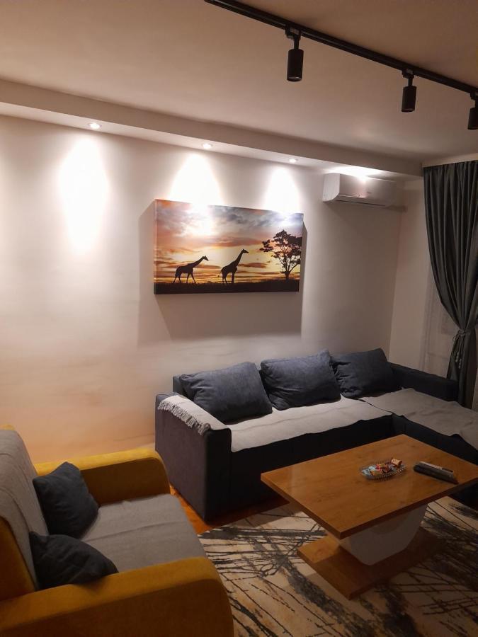 Holiday Apartaments 2 Ниш Екстер'єр фото