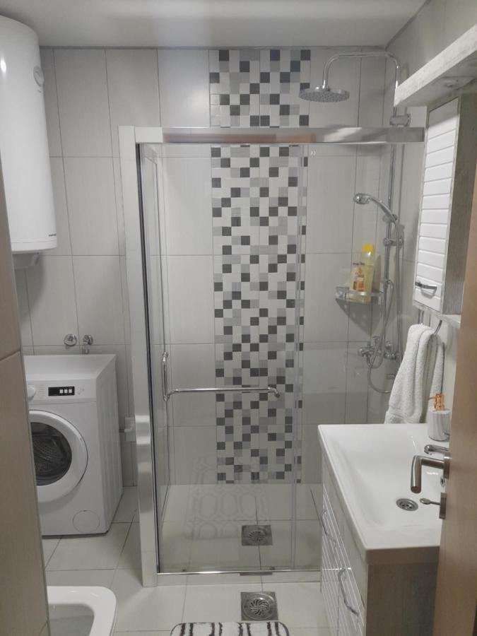 Holiday Apartaments 2 Ниш Екстер'єр фото